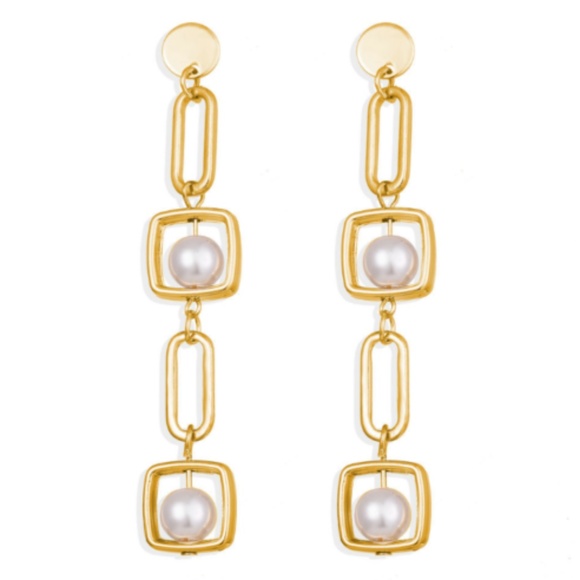 NWT Gold and Pearl Dangle Earrings - Picture 2 of 4